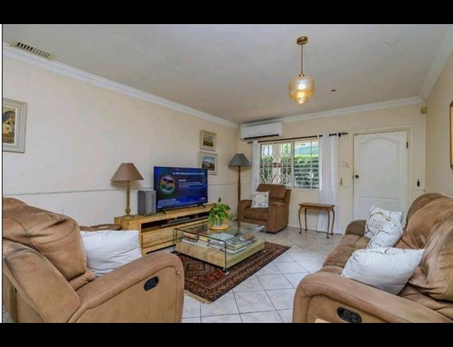 3 BEDROOM PROPERTY TO RENT IN SOMERSET PARK